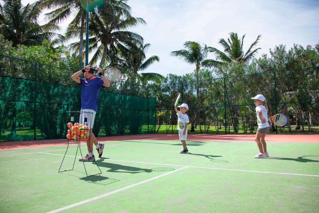 Constance Prince Maurice Poste de Flacq Екстер'єр фото Tennis at the InterContinental Resort Bali