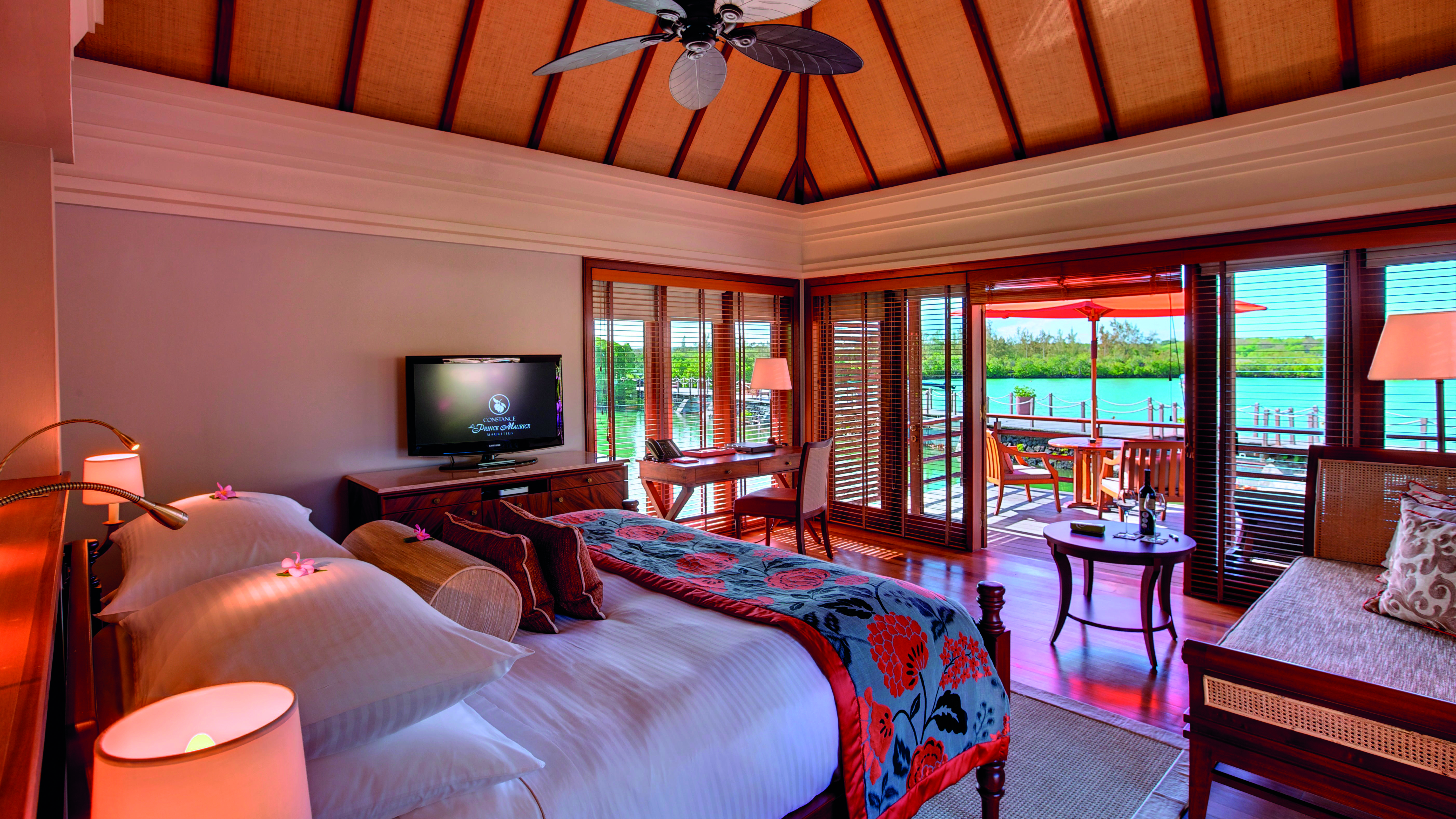 Constance Prince Maurice Poste de Flacq Екстер'єр фото A room at the Four Seasons Resort Maldives at Landaa Giraavaru