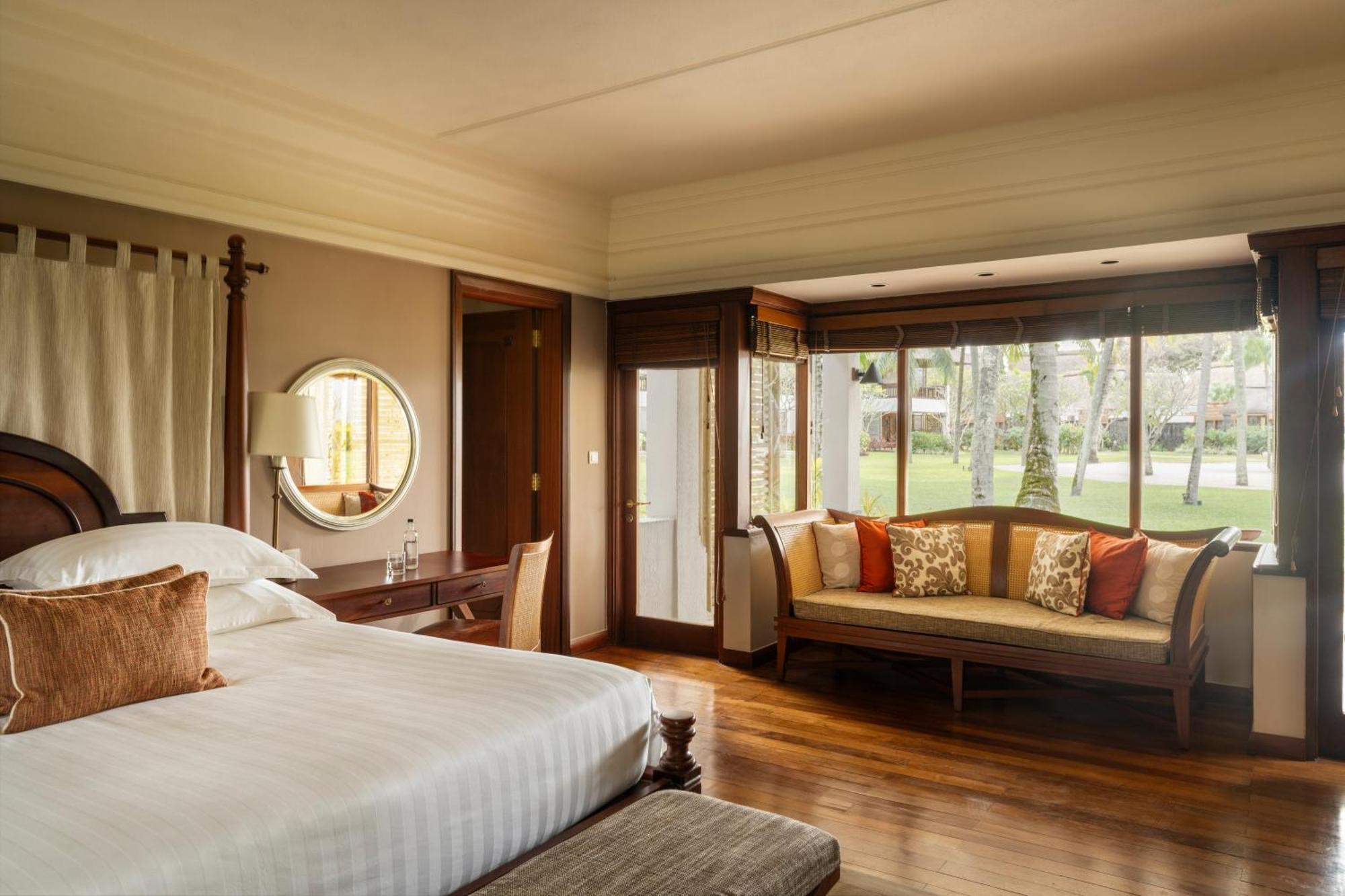 Constance Prince Maurice Poste de Flacq Екстер'єр фото A bedroom at the Four Seasons Resort