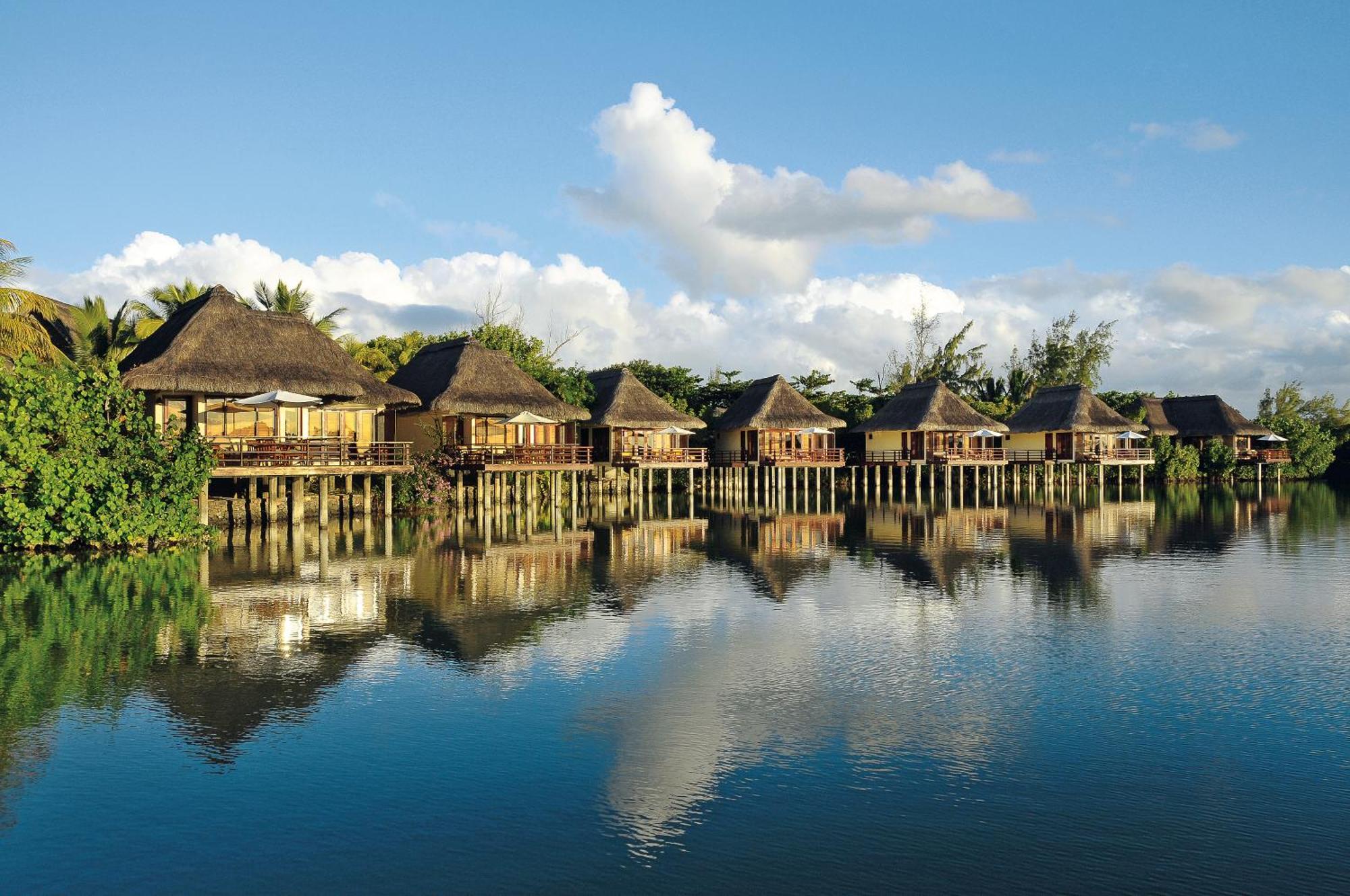 Constance Prince Maurice Poste de Flacq Екстер'єр фото Overwater bungalows at the resort